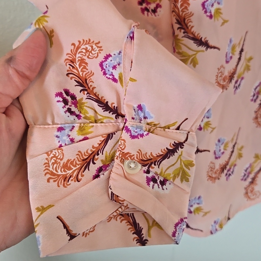 Banana Republic Pink Paisley Chiffon Top Size Small - Picture 4 of 6
